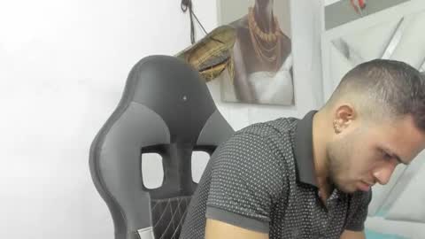 jhonny online show from 12/15/24, 03:56