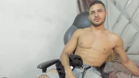 jhonny online show from 12/21/24, 10:39