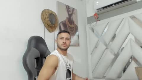 jhonny online show from 01/13/25, 03:56