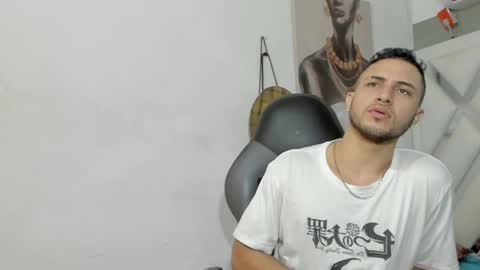 jhonny online show from 01/22/25, 04:02