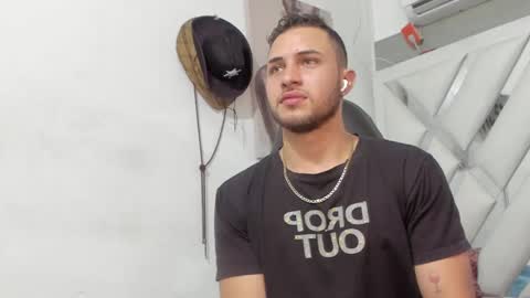 jhonny online show from 01/26/25, 03:38