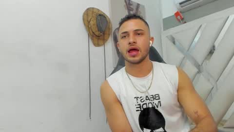 jhonny online show from 02/09/25, 03:22