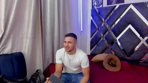 jhonny online show from 03/10/25, 03:23