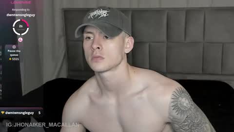 Snapshot of jhonny_macallan chatting on 10/02/25, 05:03 Jhonaiker online show from 10/02/25, 05:03