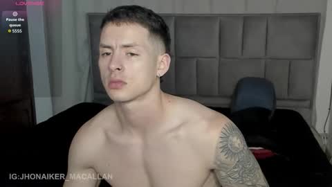 Snapshot of jhonny_macallan chatting on 10/31/25, 12:55 Jhonaiker online show from 10/31/25, 12:55