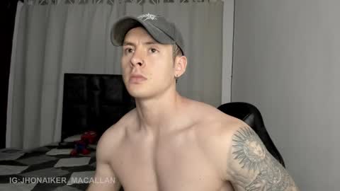 Snapshot of jhonny_macallan chatting on 02/25/26, 04:22 Jhonaiker online show from 02/25/26, 04:22