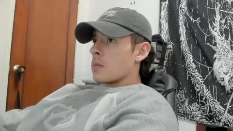 Snapshot of jhonny_macallan chatting on 07/29/26, 08:07 Jhonaiker online show from 07/29/26, 08:07