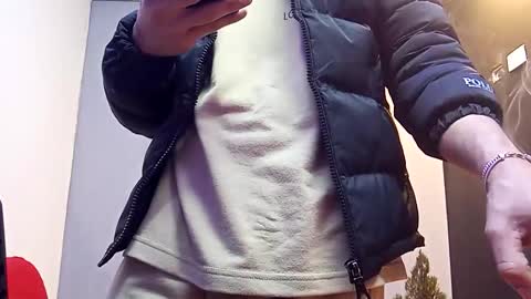 Snapshot of jhonny_thes28 chatting on 10/08/25, 09:29 jhonny_thes28 online show from 10/08/25, 09:29