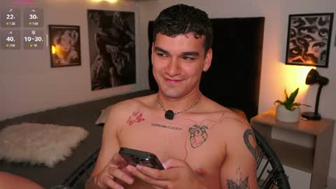 Snapshot of jhonnyx_ chatting on 06/17/26, 01:30 Jhonny online show from 06/17/26, 01:30