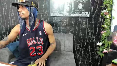 jhonson821 online show from 11/20/25, 05:56