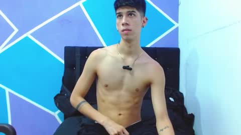 Snapshot of jhony_sex3 chatting on 12/08/24, 08:36 jhony_sex3 online show from 12/08/24, 08:36