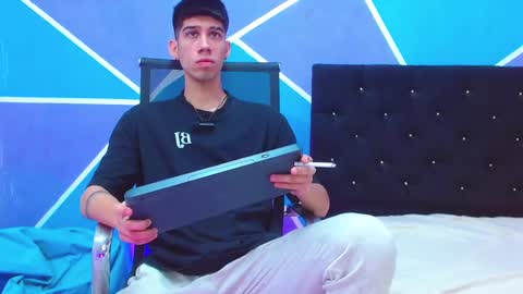 Snapshot of jhony_sex3 chatting on 02/07/25, 08:55 jhony_sex3 online show from 02/07/25, 08:55