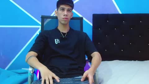 Snapshot of jhony_sex3 chatting on 02/10/25, 06:42 jhony_sex3 online show from 02/10/25, 06:42