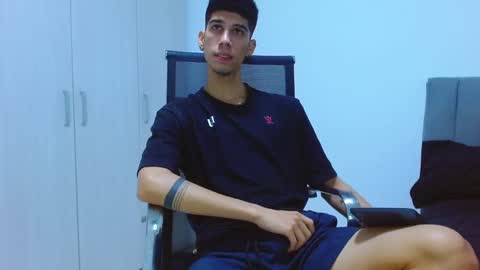 Snapshot of jhony_sex3 chatting on 09/25/25, 06:39 jhony_sex3 online show from 09/25/25, 06:39