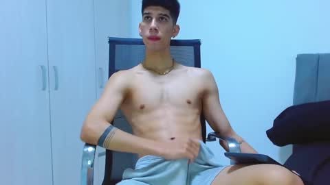 Snapshot of jhony_sex3 chatting on 09/26/25, 06:28 jhony_sex3 online show from 09/26/25, 06:28