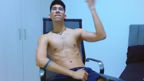 Snapshot of jhony_sex3 chatting on 10/02/25, 06:31 jhony_sex3 online show from 10/02/25, 06:31