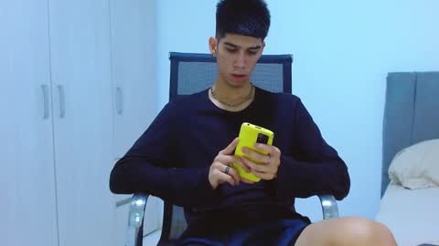 Snapshot of jhony_sex3 chatting on 10/21/25, 03:51 jhony_sex3 online show from 10/21/25, 03:51