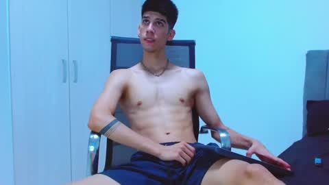 Snapshot of jhony_sex3 chatting on 11/05/25, 07:47 jhony_sex3 online show from 11/05/25, 07:47