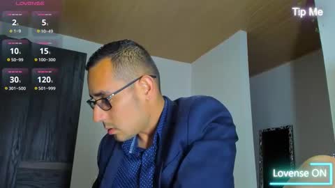 Jhony Alzate online show from 10/23/25, 02:11