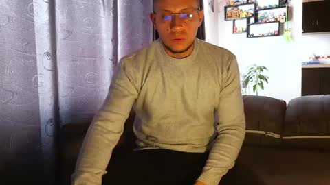 Snapshot of jhonylatin_ chatting on 05/20/26, 03:07 Jhony online show from 05/20/26, 03:07