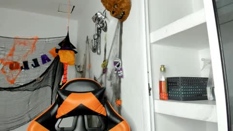 Snapshot of jhosep_hamilton chatting on 10/20/25, 12:05 jhosep_hamilton online show from 10/20/25, 12:05