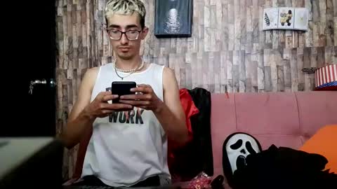 Jhosuamoore  online show from 10/19/25, 06:52