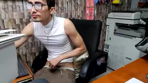 Jhosuamoore  online show from 01/10/26, 11:01