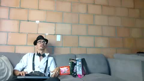 Jhosuamoore  online show from 02/25/26, 12:37