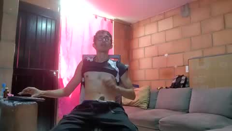 Snapshot of jhosuamoore chatting on 07/15/26, 04:34 Jhosuamoore online show from 07/15/26, 04:34