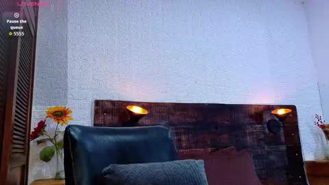 Snapshot of jhosuavega chatting on 11/16/25, 12:49 jhosuavega online show from 11/16/25, 12:49