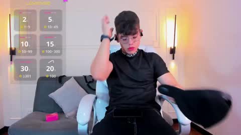 Snapshot of jhoumod_21 chatting on 09/19/25, 10:38 jhoumod_21 online show from 09/19/25, 10:38