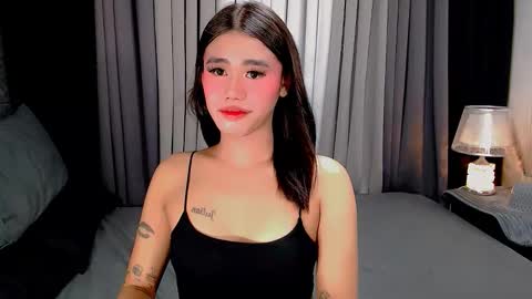 Snapshot of jhuliana_and_charles_room chatting on 11/02/25, 02:25 jhuliana_and_charles_room online show from 11/02/25, 02:25