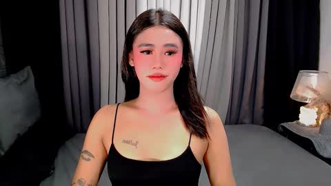 Snapshot of jhuliana_and_charles_room chatting on 11/16/25, 03:34 jhuliana_and_charles_room online show from 11/16/25, 03:34