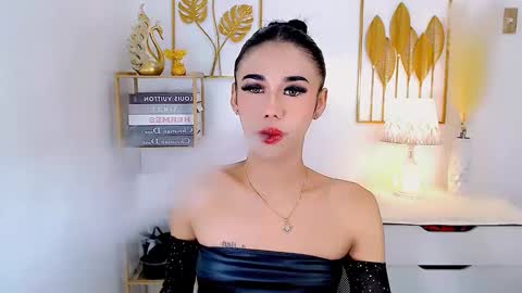 Snapshot of jhulianagrey chatting on 12/10/24, 05:07 julie online show from 12/10/24, 05:07