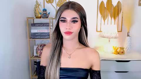 Snapshot of jhulianagrey chatting on 12/13/24, 04:33 julie online show from 12/13/24, 04:33