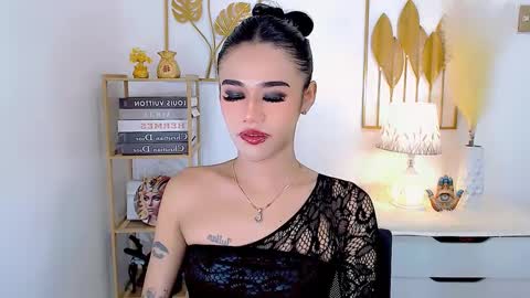 Snapshot of jhulianagrey chatting on 12/27/24, 02:25 julie online show from 12/27/24, 02:25