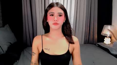 Snapshot of jhulianagrey chatting on 10/17/25, 06:27 julie online show from 10/17/25, 06:27