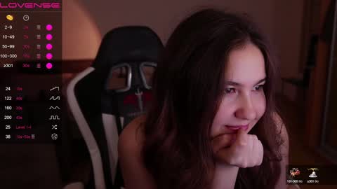 jia_lisaa online show from 02/04/25, 09:31