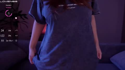 jia_lisaa online show from 11/19/25, 05:29