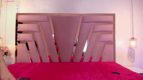 Snapshot of jiggly_ chatting on 11/12/25, 11:03 Jiggly online show from 11/12/25, 11:03