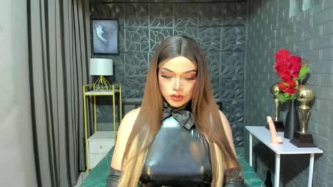 Snapshot of jilianward chatting on 02/05/25, 02:37 jilianward online show from 02/05/25, 02:37