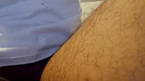 Snapshot of jillyjang202 chatting on 10/31/25, 03:57 HoopersRelease online show from 10/31/25, 03:57