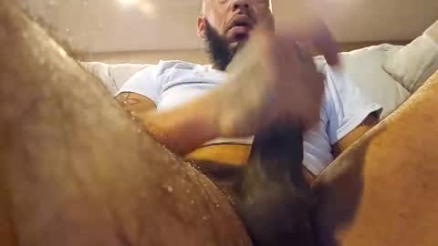 Snapshot of jillyjang202 chatting on 11/08/25, 02:39 HoopersRelease online show from 11/08/25, 02:39