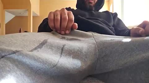 Snapshot of jillyjang202 chatting on 02/07/26, 04:43 HoopersRelease online show from 02/07/26, 04:43