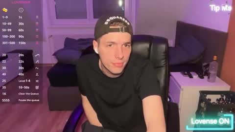 Snapshot of jim_fury chatting on 04/08/26, 12:05 Jimmy online show from 04/08/26, 12:05