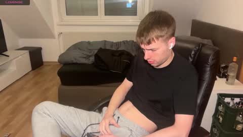 Snapshot of jim_fury chatting on 04/12/26, 07:13 Jimmy online show from 04/12/26, 07:13