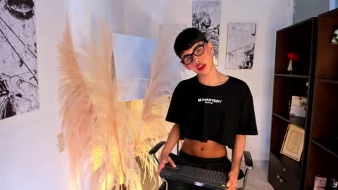 Snapshot of jim_twink chatting on 10/24/25, 02:41 Jim online show from 10/24/25, 02:41