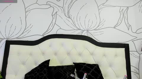 Snapshot of jim_twink chatting on 11/01/25, 07:49 Jim online show from 11/01/25, 07:49