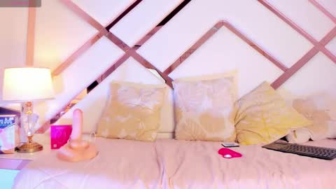 Snapshot of jim_twink chatting on 11/12/25, 07:35 Jim online show from 11/12/25, 07:35