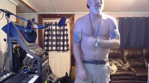 Snapshot of jimdachin420 chatting on 12/16/24, 05:27 jimmy mac online show from 12/16/24, 05:27